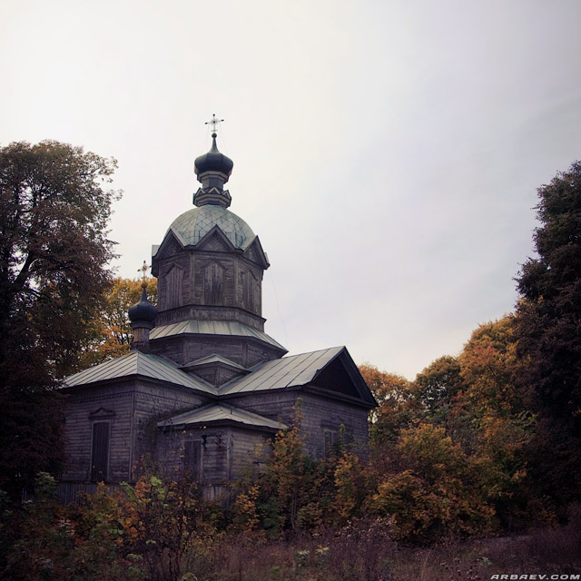 Крапивна, церковь Михаила Архангела