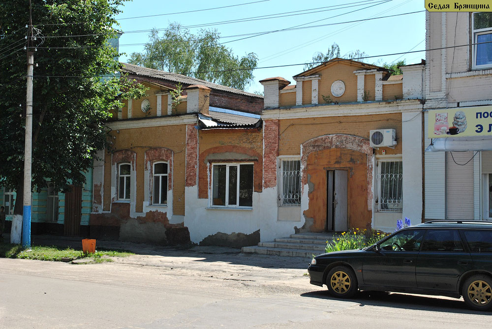 Трубчевск. Казначейство и дом Сухобокова (XIX век)